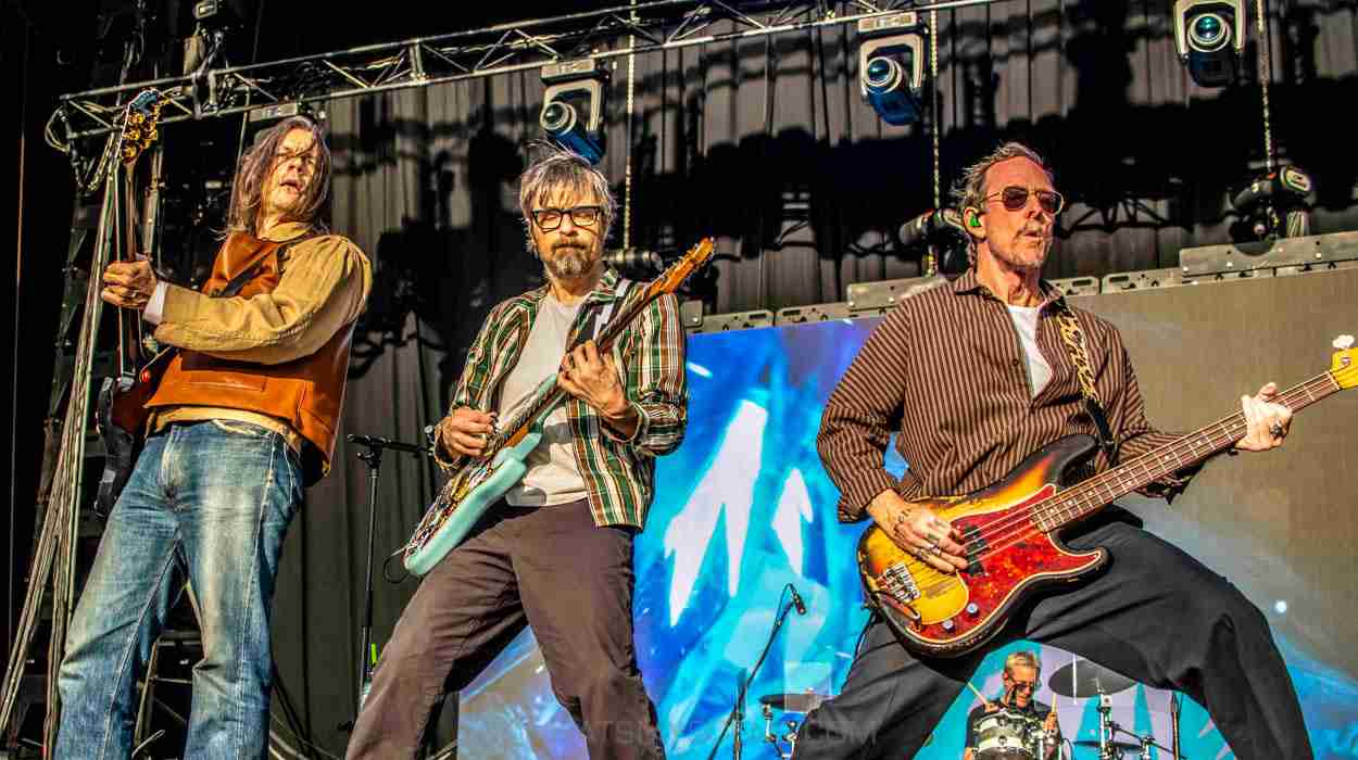 Snap Scene: Weezer, Good Things Festival, 5th Dec 2025 by Mary Boukouvalas