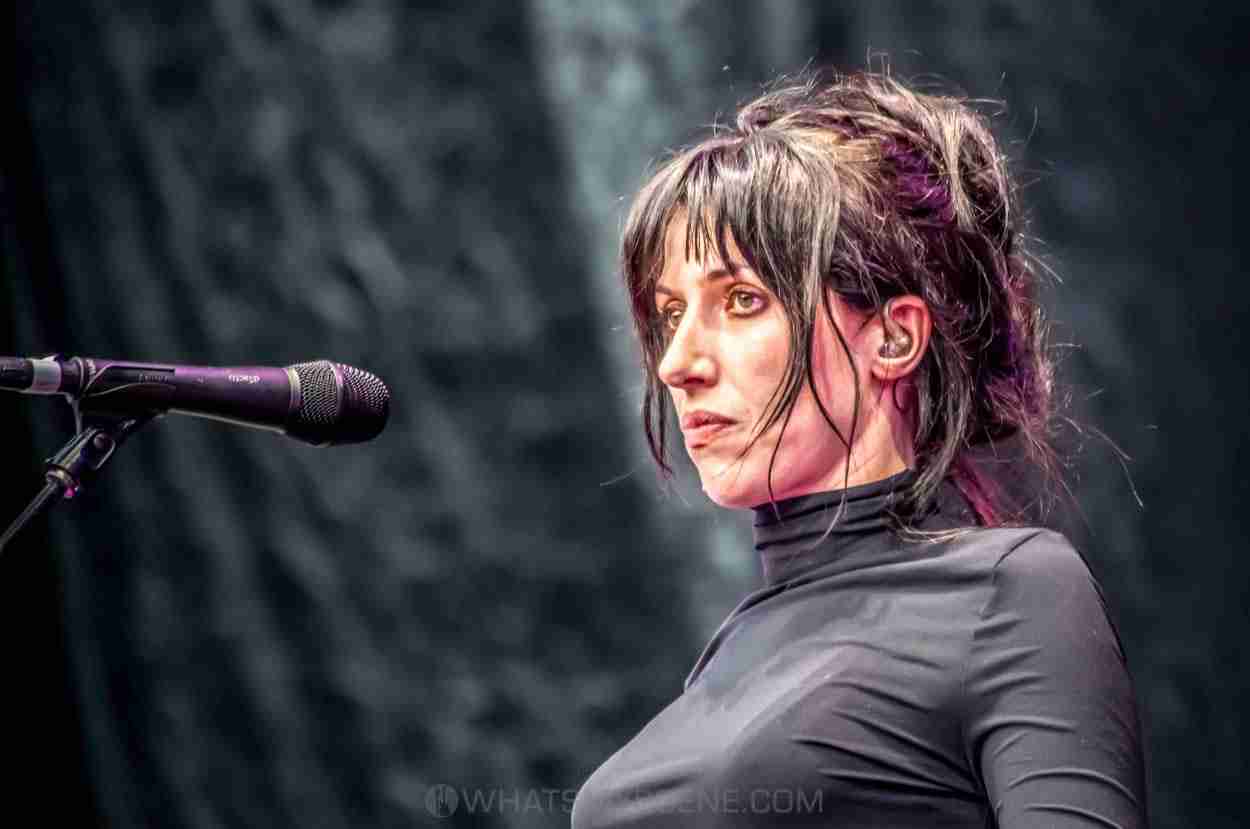 Snap Scene: Aldous Harding, Alexandra Gardens, 30th January 2026 by Mary Boukouvalas