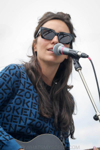 Amy-Shark-Yarra-River-22nd-Dec-2021-by-Paul-Miles-12-of-39