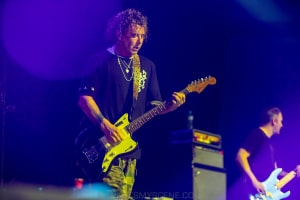 Bush-Under-the-Southern-Stars-Big-Top-Luna-Park-23rd-March-2022-by-Mandy-Hall-16-of-30