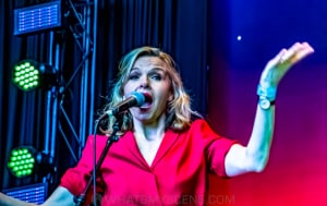 Dan Sultan & Justine Clarke - Kids At The Bowl, Sidney Myer Music Bowl, 6th March 2021 by Mary Boukouvalas (37 of 48)