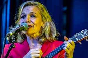 Dan Sultan & Justine Clarke - Kids At The Bowl, Sidney Myer Music Bowl, 6th March 2021 by Mary Boukouvalas (40 of 48)