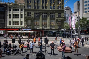 Daryl Braithwaite, CBD streets, Melbourne 24th Dec 2021 by Paul Miles
