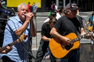 Daryl Braithwaite, CBD streets, Melbourne 24th Dec 2021 by Paul Miles