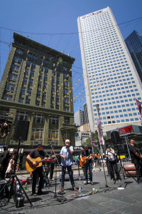 Daryl Braithwaite, CBD streets, Melbourne 24th Dec 2021 by Paul Miles
