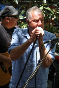 Daryl Braithwaite, CBD streets, Melbourne 24th Dec 2021 by Paul Miles