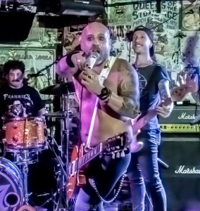 Dave-Eastgate-and-Boner-Contention-Frankies-Pizza-Sydney-9th-March-2022-by-Mary-Boukouvalas-1-of-11