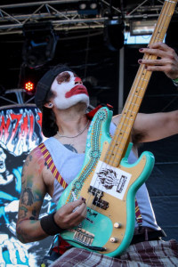 Frenzal-Rhomb-Spring-Loaded-Mornington-12th-Feb-2022-by-Paul-Miles-27-of-28