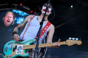 Frenzal-Rhomb-Spring-Loaded-Mornington-12th-Feb-2022-by-Paul-Miles-4-of-28