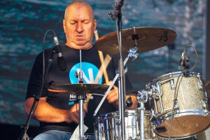 James Reyne at By the C  - Don Lucas Reserve Cronulla, 6th March 2021 by Mandy Hall  (18 of 26)