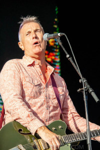 James Reyne at By the C, Catani Gardens, Melbourne 14th March 2021 by Paul Miles (32 of 35)