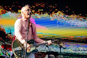 James Reyne at By the C, Catani Gardens, Melbourne 14th March 2021 by Paul Miles (3 of 35)