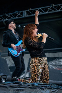 Killing Heidi at By the C, Catani Gardens, Melbourne 14th March 2021 by Paul Miles (27 of 38)
