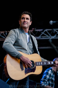 Pete Murray at By the C, Catani Gardens, Melbourne 14th March 2021 by Paul Miles (12 of 34)