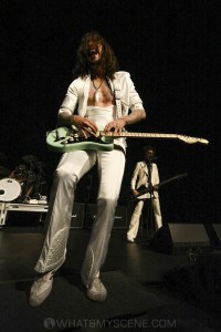 The Darkness, Forum Theatre, Melbourne 14th March 2020 by Paul Miles (15 of 40)