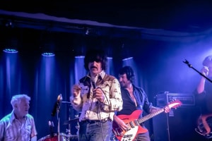Thee Marshmallow Overcoat, Hotel Westwood, 21st Nov 2021 by Mary Boukouvalas