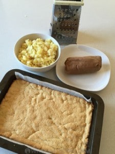 Apple Streusel Slice
